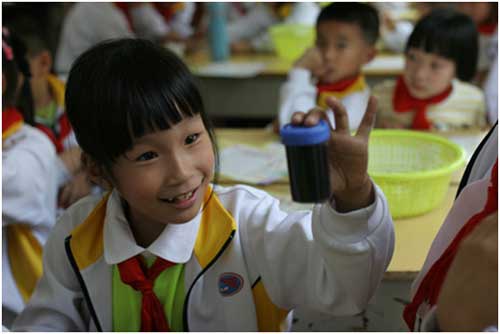 福建CEC食安消費者體驗中心走進象園小學之“色彩的誘惑” 福建CEC食安消費者體驗中心走進象園小學之“色彩的誘惑”